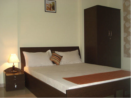 10 Blossoms Hospitality Services อาเมดาบัด ภายนอก รูปภาพ